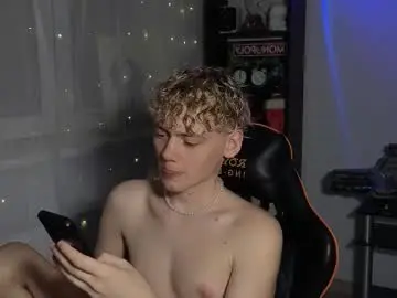 Chaturbate Live Sex Cam of kirill_20_cm