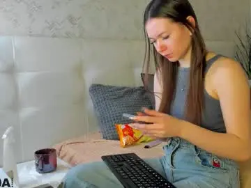 Chaturbate Live Sex of nicole_charm