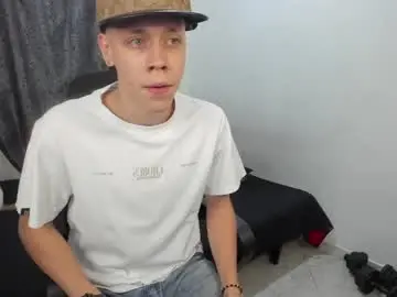 Chaturbate Free Live Porn of santiceballo