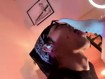 Chaturbate Free Live Porn of axellcollins