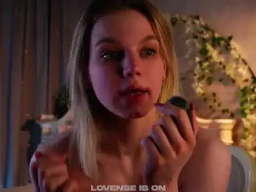 Chaturbate Adult Video Chat of burnletitallburn