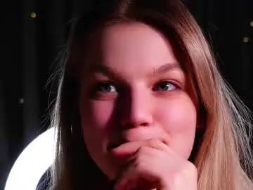 Chaturbate Watch Live Sex Cams of burnletitallburn