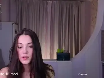 Chaturbate Watch Live Sex Cams of kiraturner