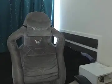 Chaturbate Live Sex Cam of meow_mickey