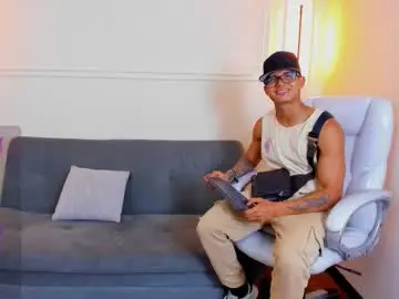 Chaturbate Best live sex cam show of paradise_boy_s