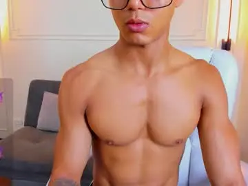 Chaturbate Live Sex Cam of paradise_boy_s