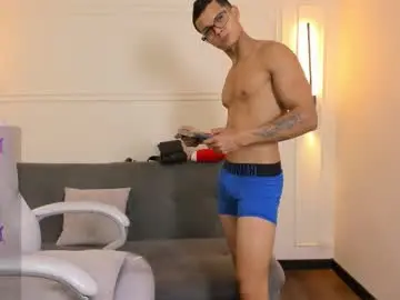 Chaturbate Best live sex cam show of paradise_boy_s