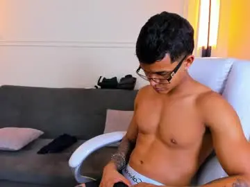 Chaturbate Live Porn of paradise_boy_s