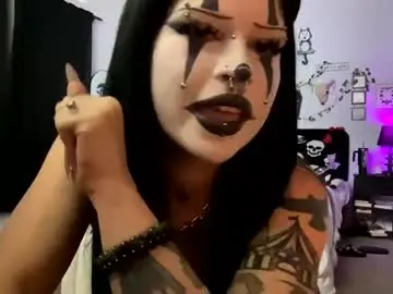 Chaturbate Free Live Porn of horrorlindsey
