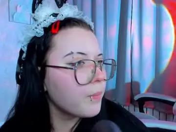 Chaturbate Live Sex Cam of kira_g0ld