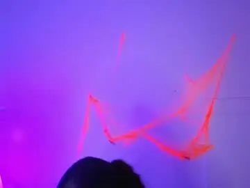 Chaturbate Watch Live Sex Cams of little_lilith_apple