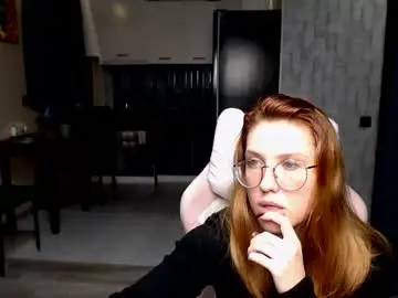 Chaturbate Watch Live Sex Cams of reginasmilee