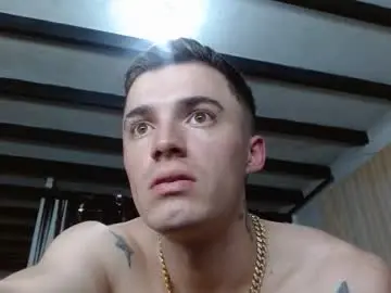 Chaturbate Live Porn of ken_bigcock77