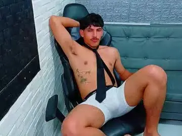 Chaturbate Free Porn Cam of angelo_mercury