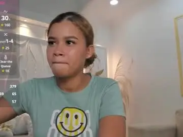 Chaturbate Live Sex of sahara_15