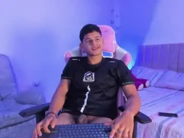 Chaturbate Adult Webcam of adrian_prime_