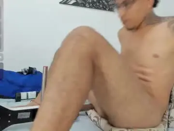 Chaturbate Live Porn of kennerboy_