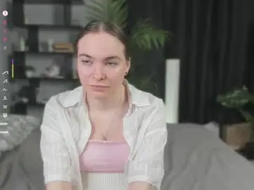 Chaturbate Nude Webcam of bonymagicgrl_