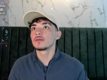 Chaturbate Live Porn of ale_smith_