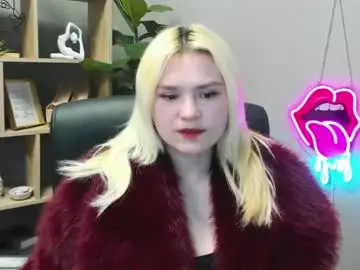 Chaturbate Watch Live Sex Cams of lilysweetxo