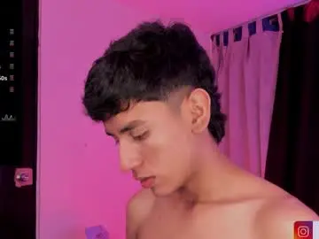 Chaturbate Free Porn Cam of damien_howard