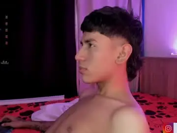 Chaturbate Live Sex of damien_howard