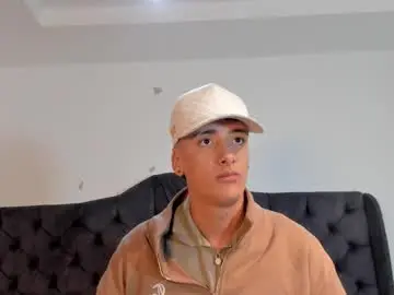 Chaturbate Free Live Porn of 1threestar