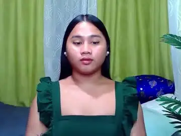 Chaturbate Watch Live Sex Cams of petite_trish