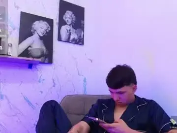 Chaturbate Adult Webcams of andy_miller5