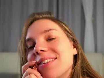 Chaturbate Free Live Porn of roxannastoo