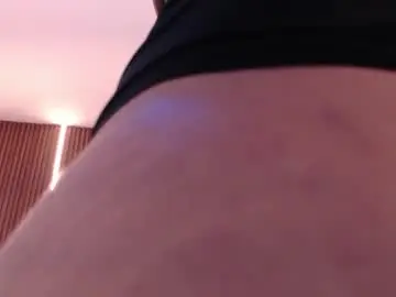 Chaturbate Adult Video Chat of aixa_shaw