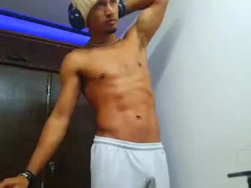 Chaturbate Sex Cam of harry_benson_hot