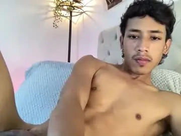 Chaturbate Sex Chat of ostin_18hot