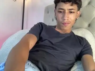 Chaturbate Live Porn of ostin_18hot