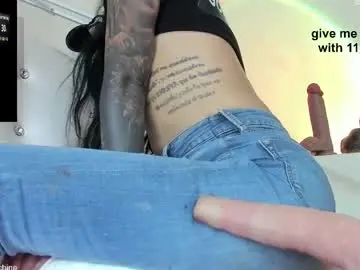 Chaturbate Free Porn Cam of girl_machine