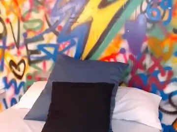 Chaturbate Live Sex Cam of kyliebenson