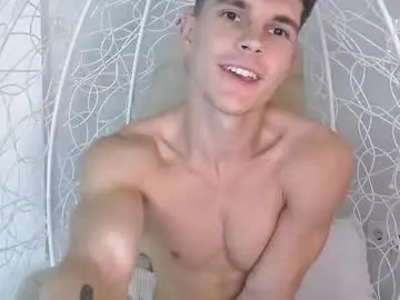 Chaturbate Best live sex cam show of eric_crush