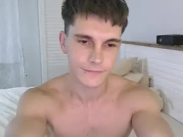 Chaturbate Best live sex cam show of eric_crush