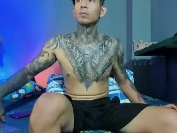 Chaturbate Best live sex cam show of travistanner28