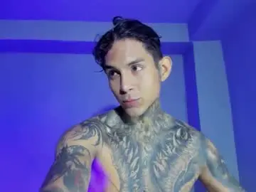 Chaturbate Nude Webcam of travistanner28