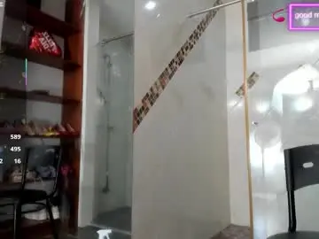 Chaturbate Live Sex Cam of annylittle_