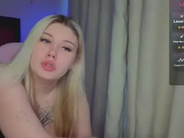 Chaturbate Private Sex Chat of lilhornyprincess
