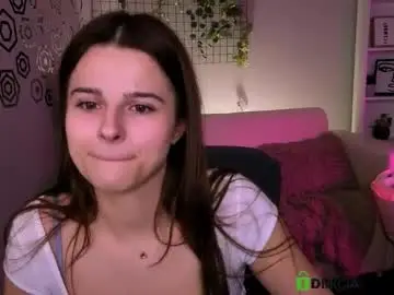 Chaturbate Free Porn Cam of kylie_angel3