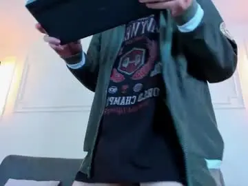 Chaturbate Live Sex Cam of camilo_stark