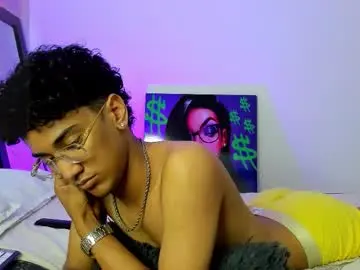 Chaturbate Nude Webcam of harrytwink18