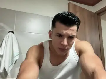 Chaturbate Free Live Porn of maximohoot
