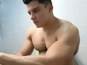 Chaturbate Free Porn Cam of maximohoot