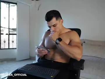 Chaturbate Sex Cam of maximohoot