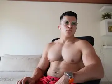 Chaturbate Adult Video Chat of maximohoot