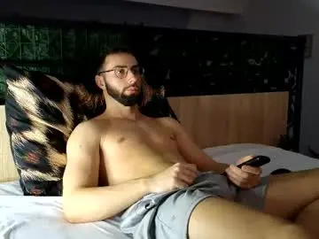 Chaturbate Live Sex Cam of ryanstorm1